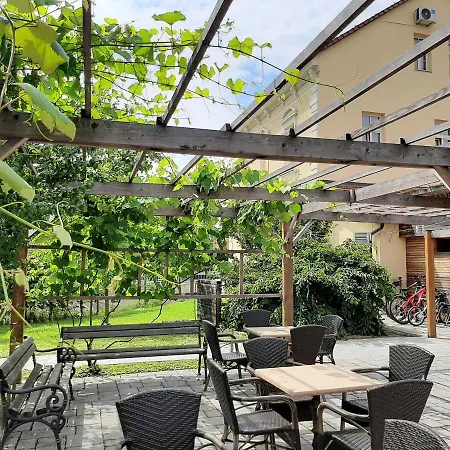 Vila Jurka Vandrerhjem